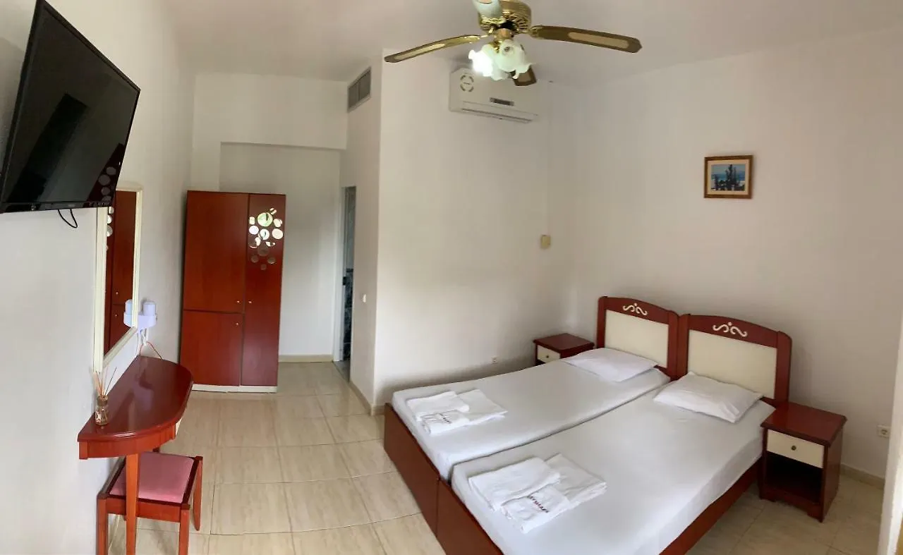 La'Mer Hotel Dhërmi